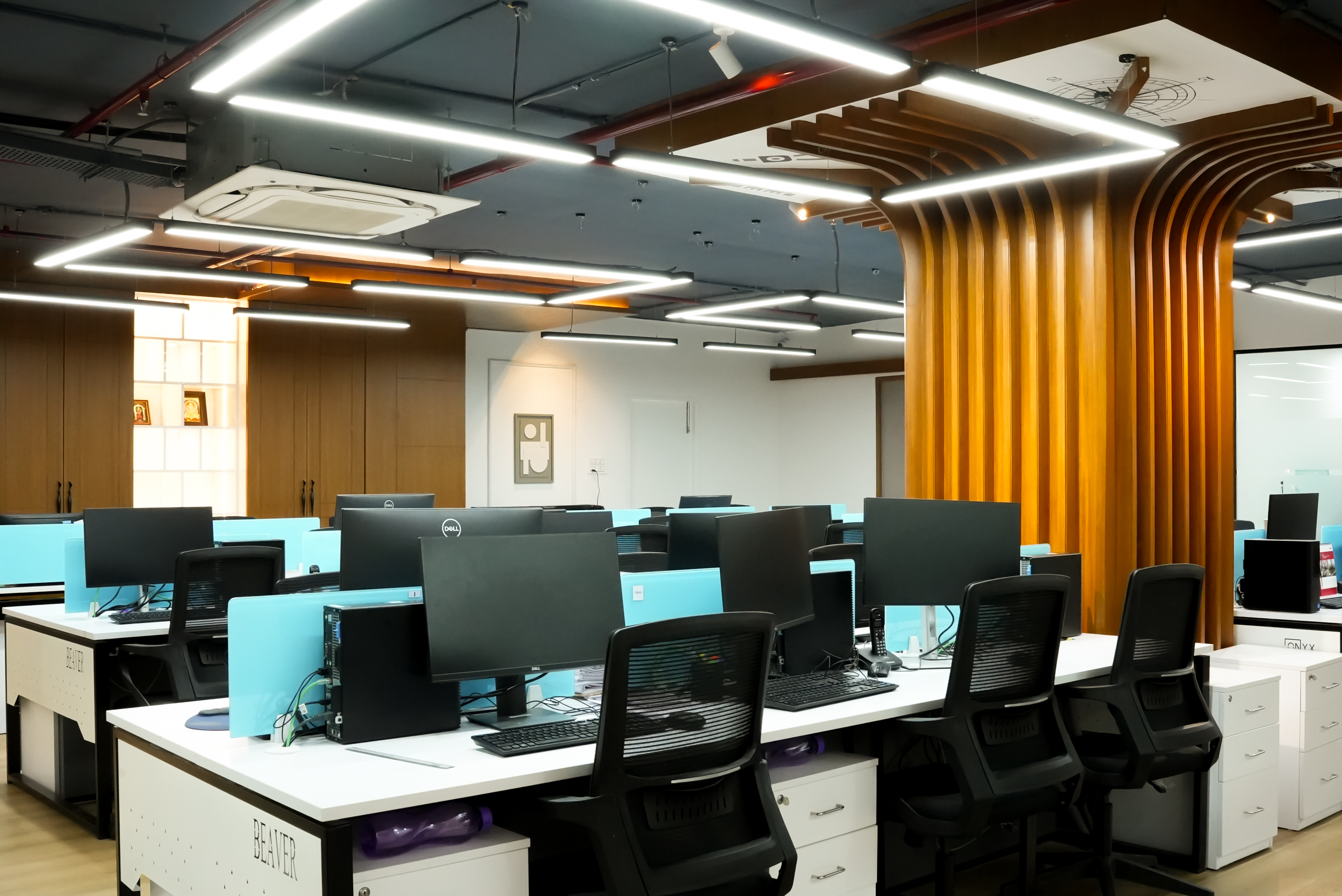 Yaan Executive Boardroom Detail